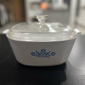 CORNING WARE Cornflower 2.5 Quart Saucepan Casserole Dish with Lid (P-2 1/2-B)